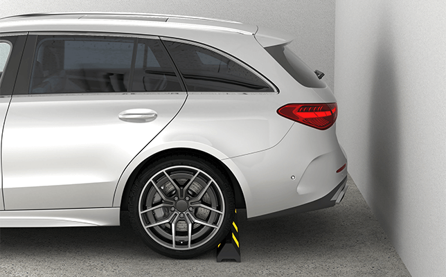 Saubere Hauswand nach dem Einsatz von Grünbelagentferner