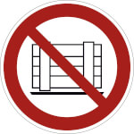 Verbotsschild Nichts abstellen oder lagern