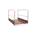 Schake Grabenbrücke aus Holz für den sicheren Übergang über Gräben und Kanäle