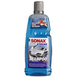 Sonax Xtreme Shampoo 2 in 1 Reinigung von lackierten Oberflächen, Metall, Kunststoff und Gummi